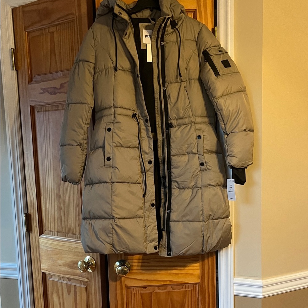 Steve Madden Beige Puffer Coat